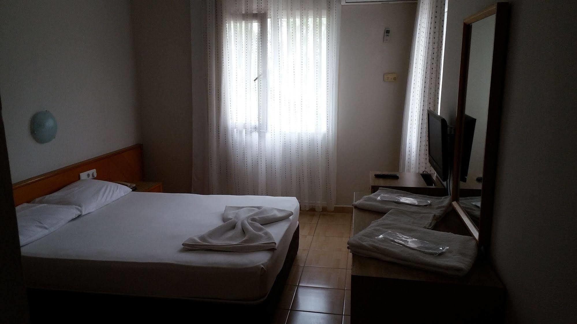 Isinda Hotel Анталия Екстериор снимка